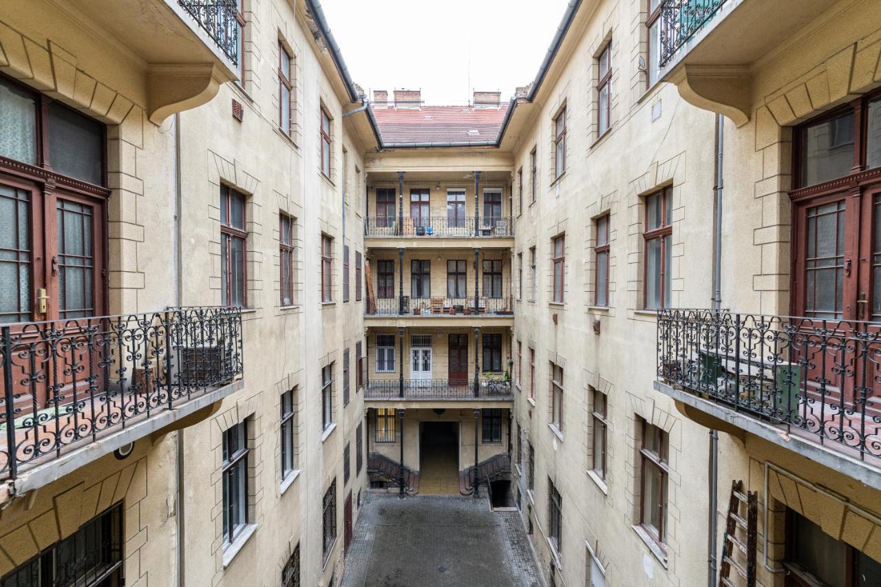 The Right Choice Studio Apartments Budapest Exterior photo
